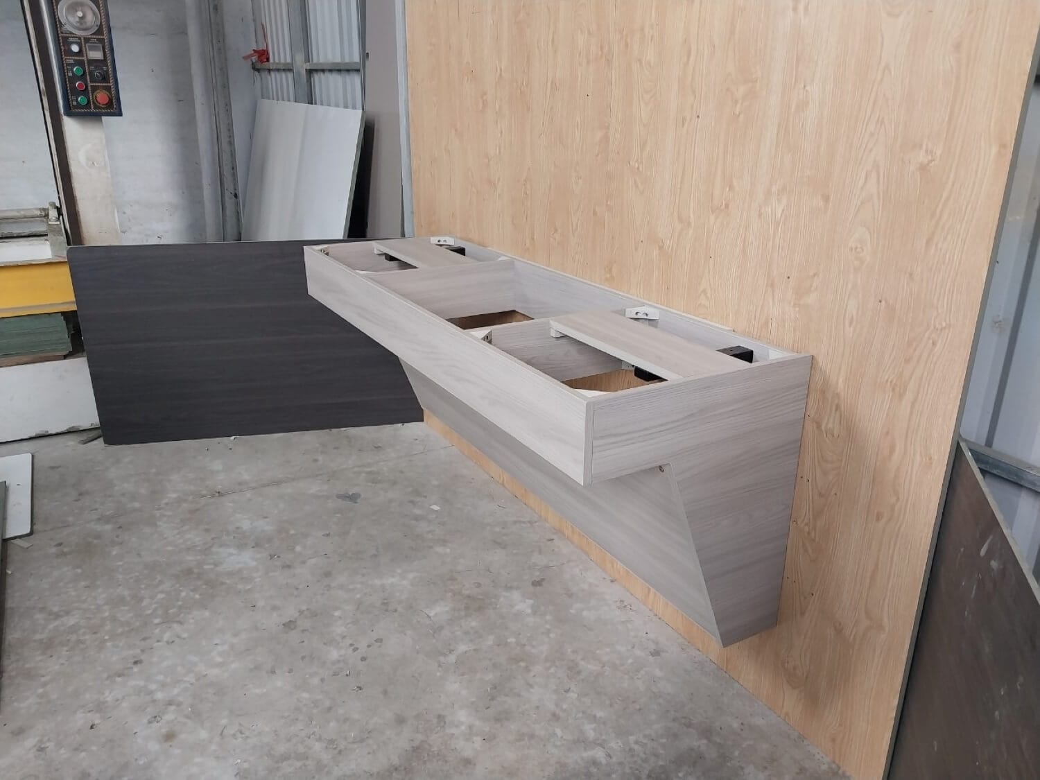 gia công hàng cabinet